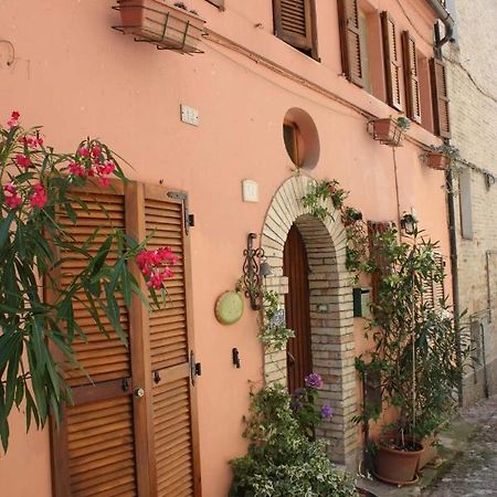 B&B Mamma Ari Fermo Ngoại thất bức ảnh